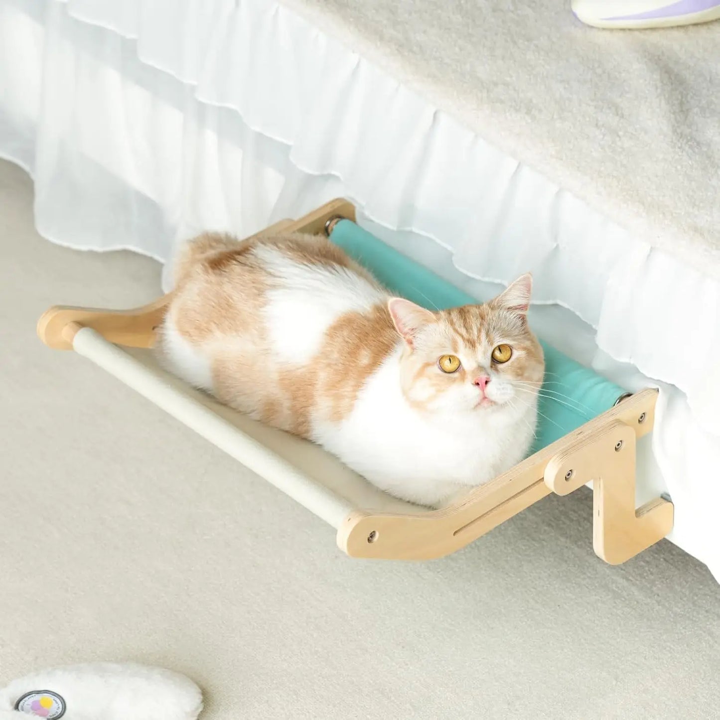 Cama de Gato Ajustável de Madeira